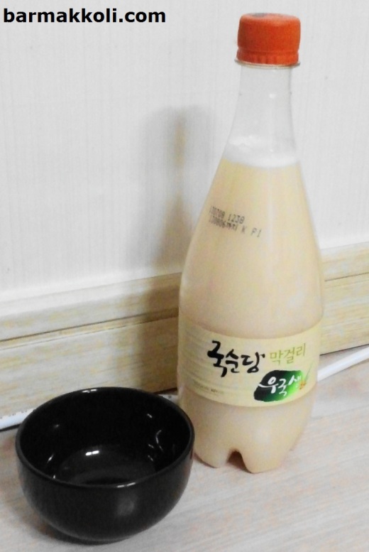 Макколи. Макголи корейский напиток. МАККОЛИ корейский. МАККОЛИ корейский напиток. Рисовое вино МАККОЛИ.